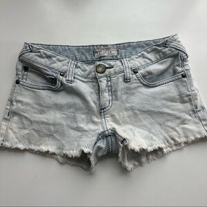 Free People | Shorts | cut off Distressed shorts